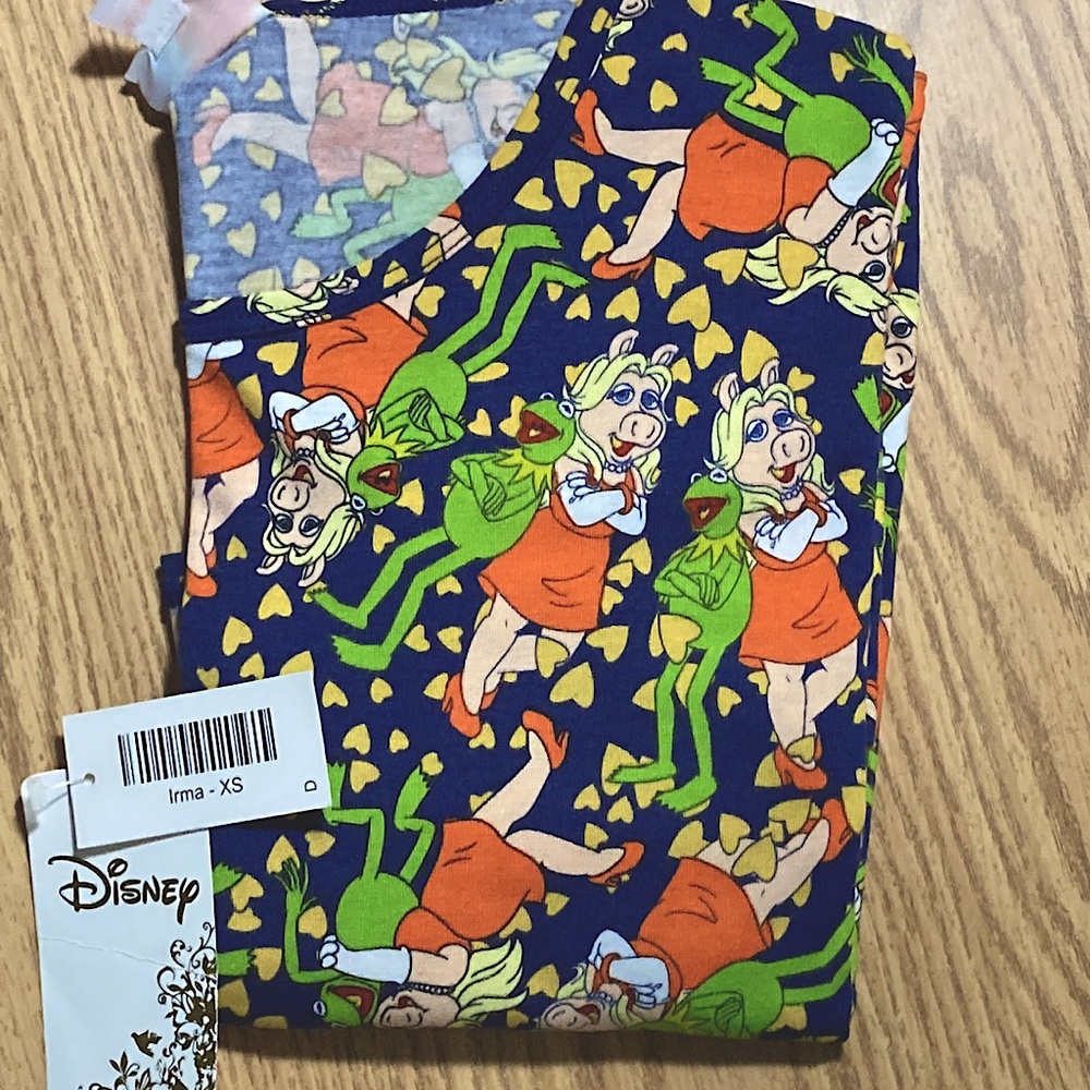XS Lularoe Disney Irma”Kermit & Miss Piggy”-NWT